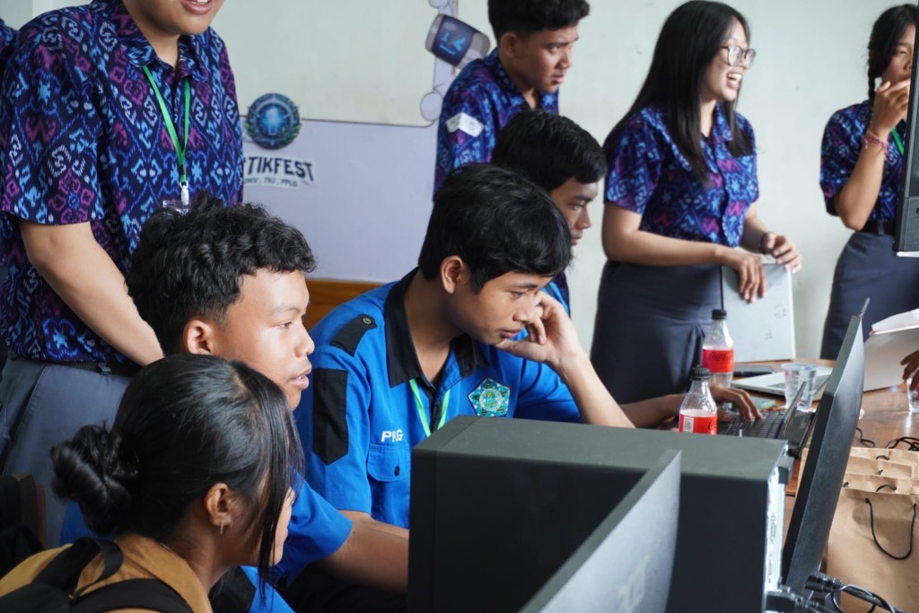 TIKFEST Pameran Karya PPLG